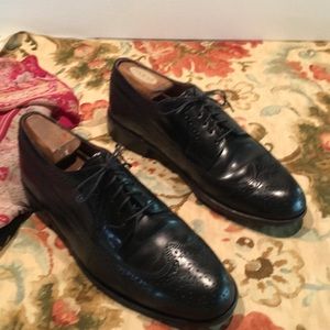 Bostonian wing-tip Oxford shoes 9 M black